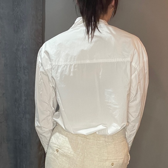 Button down Classic Blouse - Picture 4 of 6